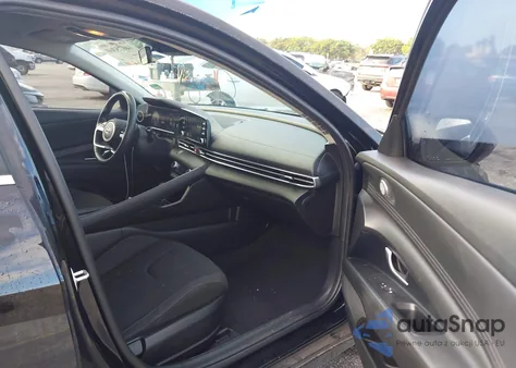 2022 Hyundai Elantra Sel z USA, uszkodzony, nr VIN KMHLN4AG0NU293878